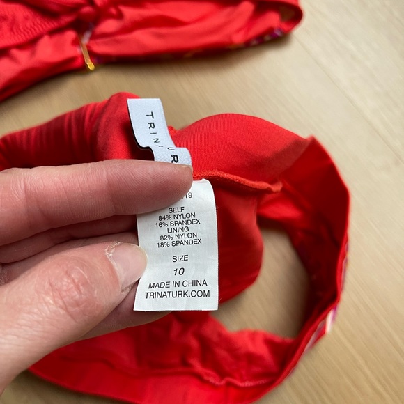 Trina Turk 2 piece swim size 10 - Picture 5 of 7